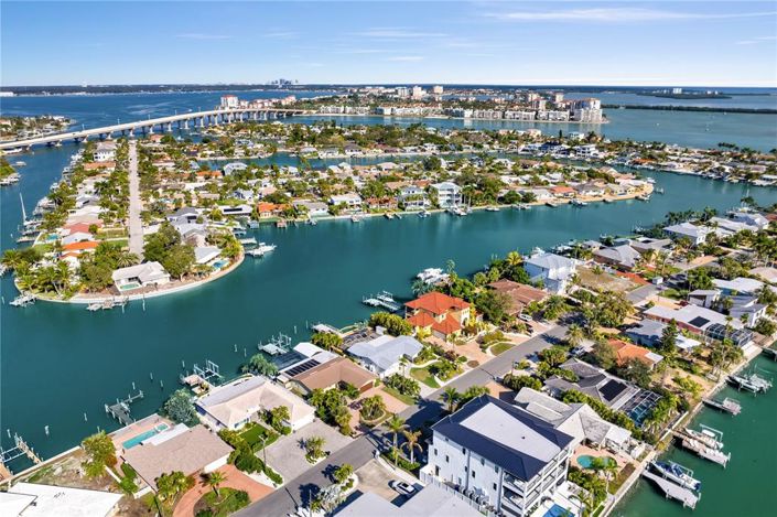 Image No.42-3 Bed Property for sale