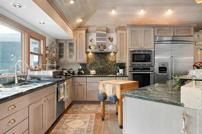 Image No.14-4 Bed Property for sale