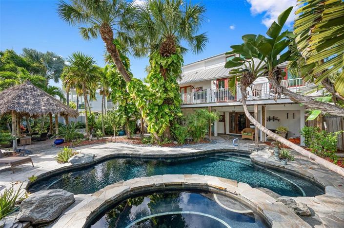 Image No.55-4 Bed Property for sale