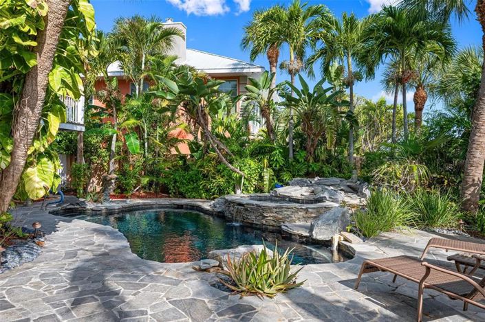 Image No.60-4 Bed Property for sale