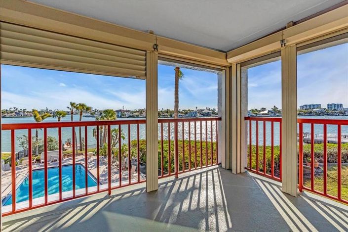 Image No.8-2 Bed Property for sale