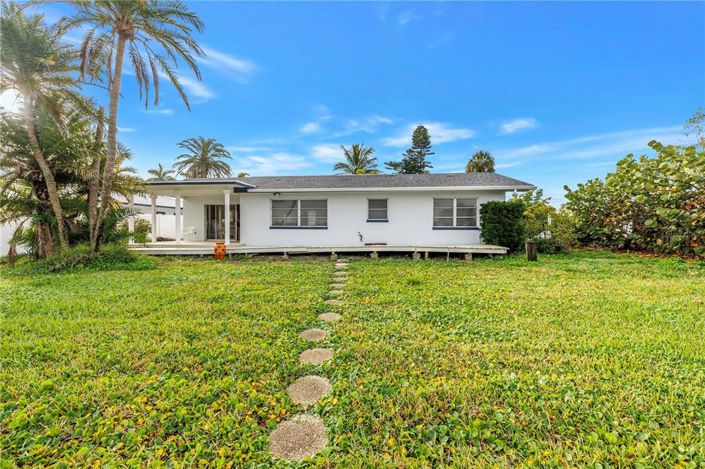 Image No.20-2 Bed Property for sale