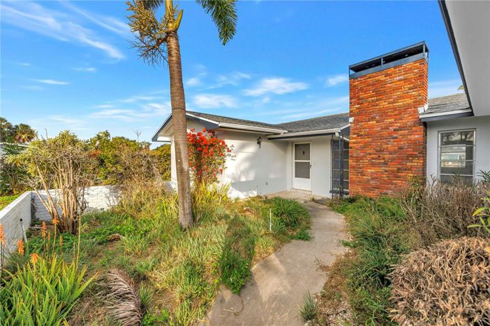 Image No.3-2 Bed Property for sale