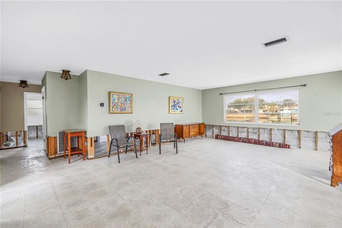 Image No.7-2 Bed Property for sale