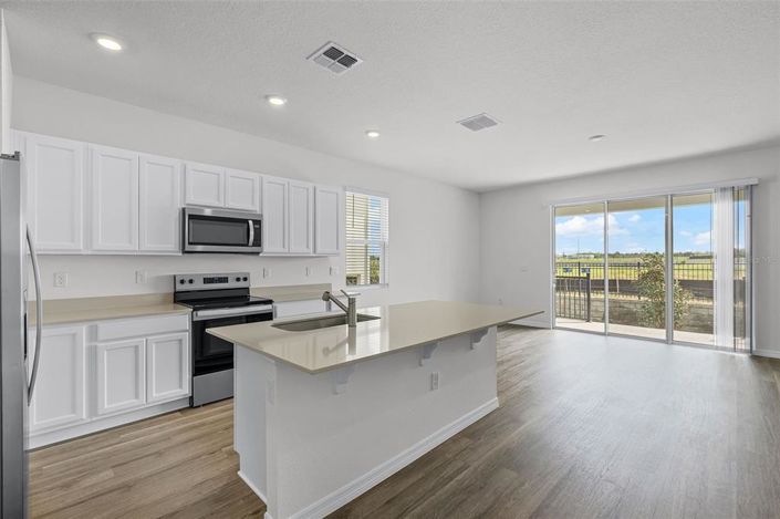 Image No.4-3 Bed Townhouse for sale