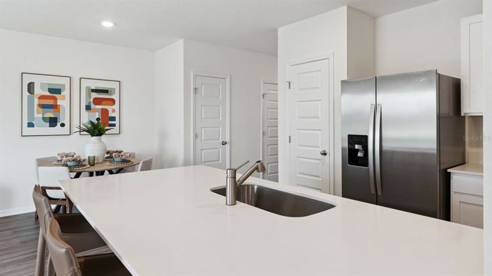 Image No.11-3 Bed Townhouse for sale