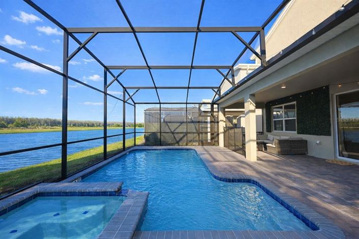 Image No.3-Propriété de 8 chambres à vendre à Kissimmee