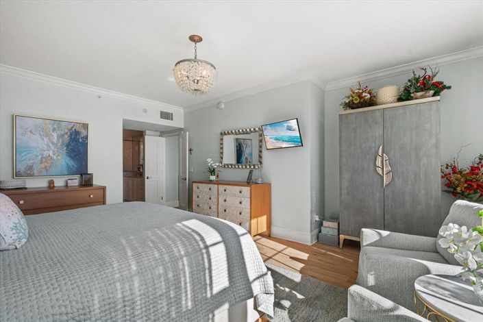 Image No.18-3 Bed Property for sale