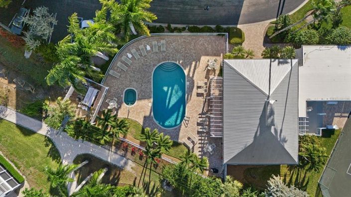 Image No.42-3 Bed Property for sale