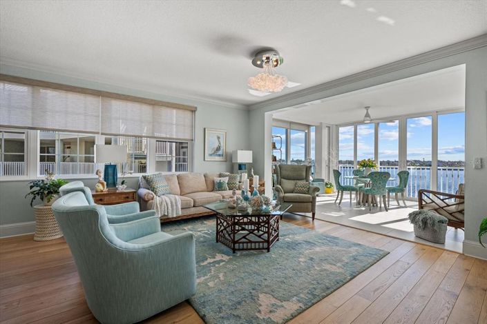 Image No.9-3 Bed Property for sale