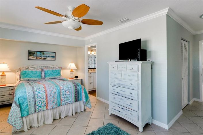 Image No.26-2 Bed Property for sale