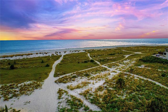 Image No.12-3 Bed Property for sale