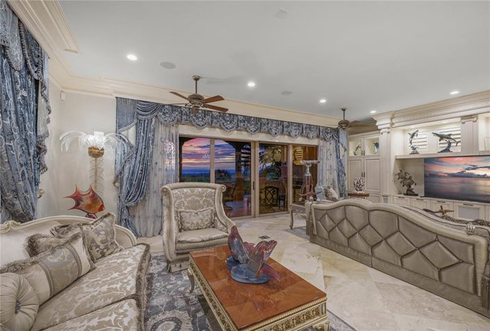 Image No.40-3 Bed Property for sale