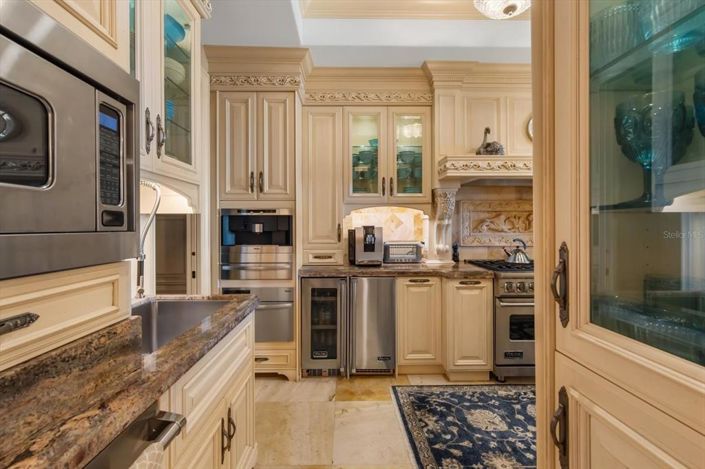 Image No.44-3 Bed Property for sale