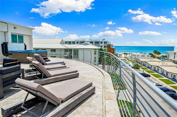 Image No.54-6 Bed Property for sale