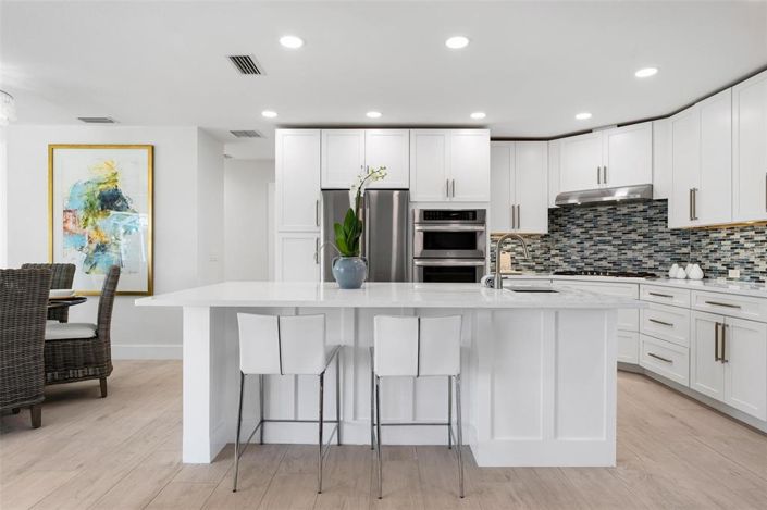 Image No.11-3 Bed Property for sale