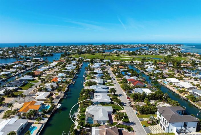 Image No.3-3 Bed Property for sale