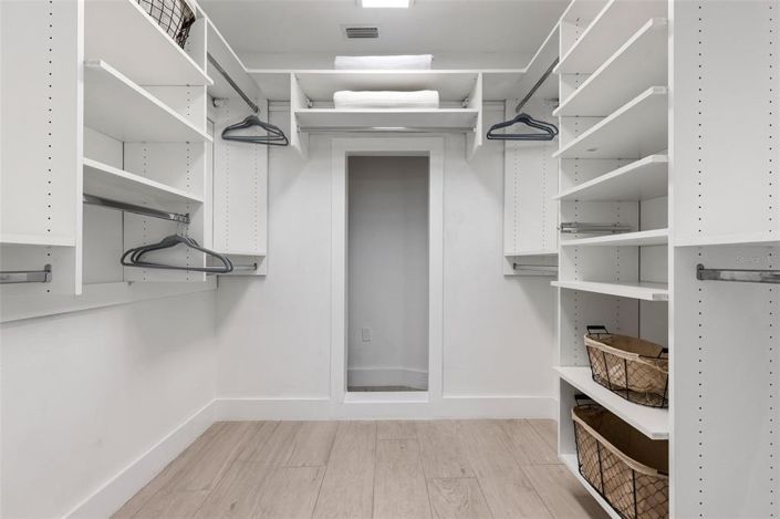 Image No.38-3 Bed Property for sale