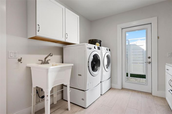 Image No.40-3 Bed Property for sale