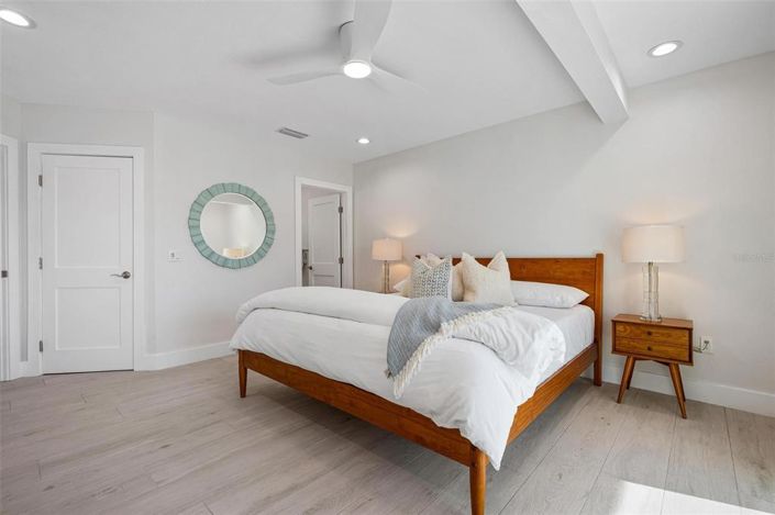 Image No.50-3 Bed Property for sale