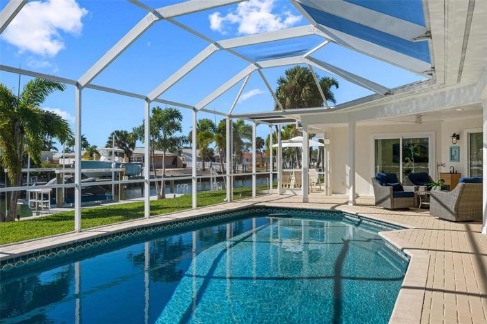 Image No.57-3 Bed Property for sale