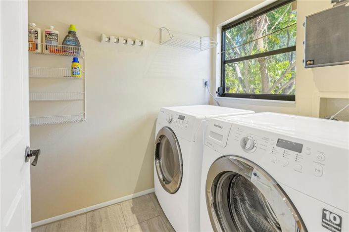 Image No.13-4 Bed Property for sale