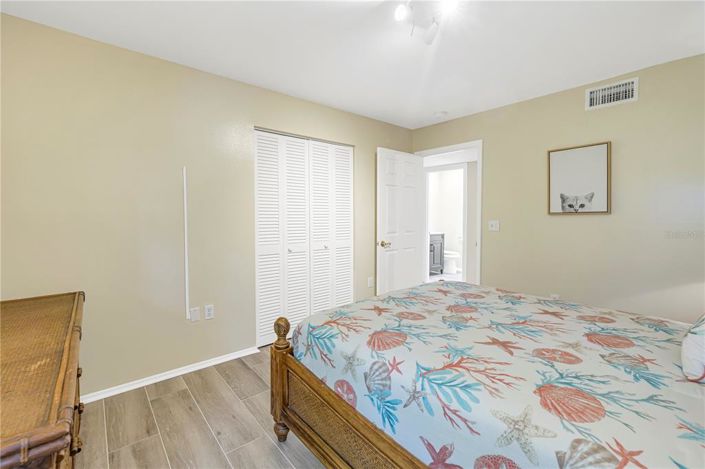 Image No.19-4 Bed Property for sale