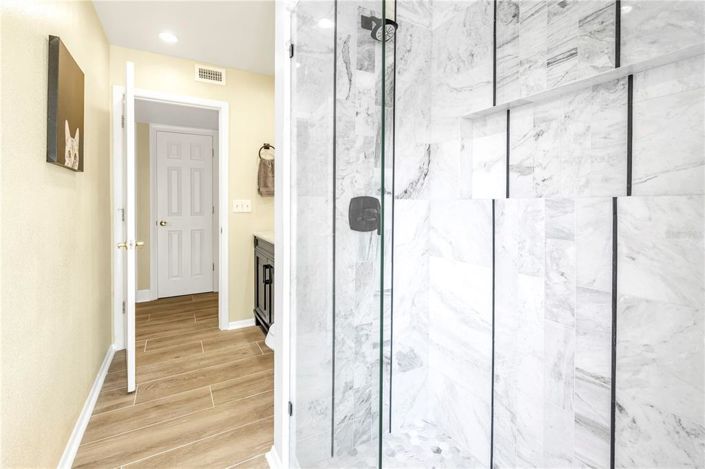 Image No.23-4 Bed Property for sale