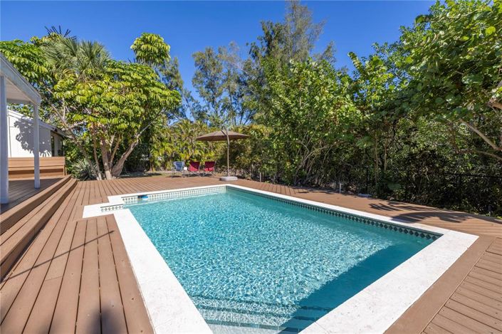 Image No.41-4 Bed Property for sale