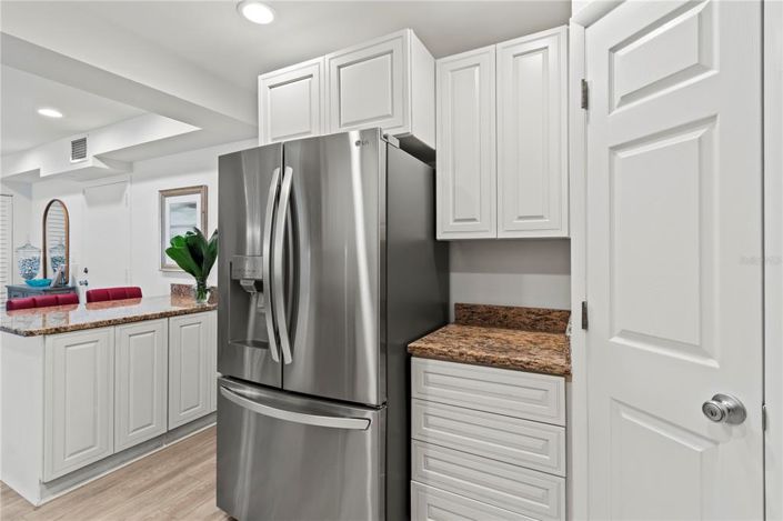 Image No.8-Propriété de 2 chambres à vendre à Sarasota