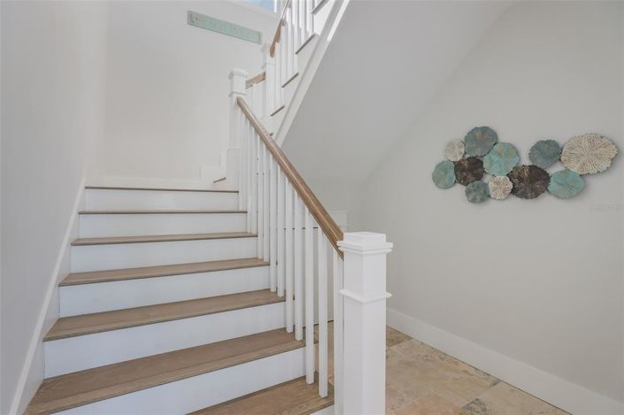 Image No.19-4 Bed Property for sale