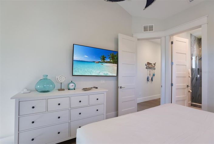 Image No.33-4 Bed Property for sale