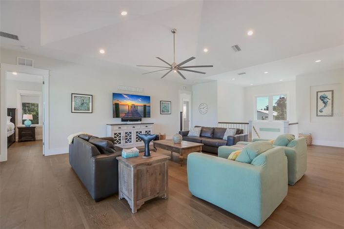 Image No.9-4 Bed Property for sale