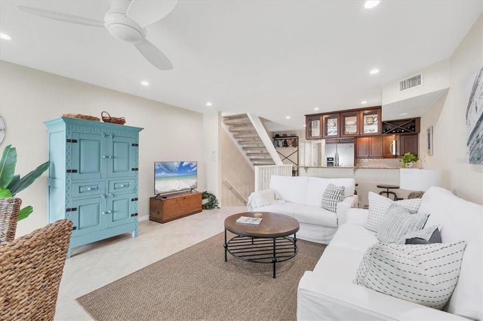 Image No.16-3 Bed Townhouse for sale