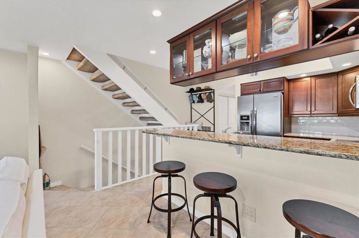 Image No.21-3 Bed Townhouse for sale