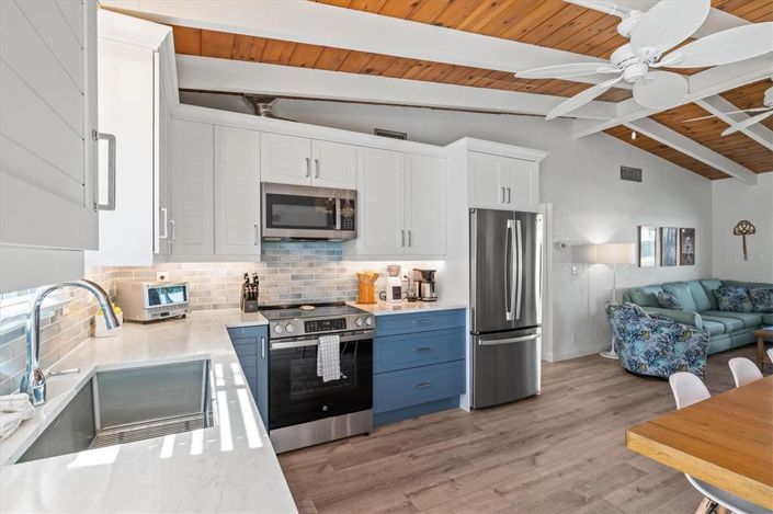 Image No.11-2 Bed Property for sale