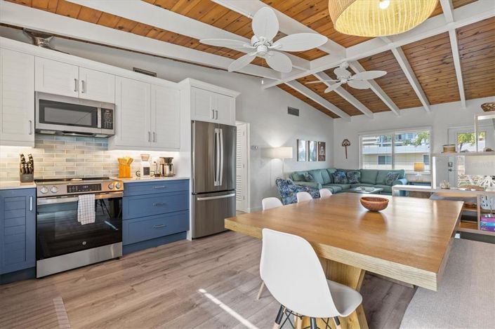 Image No.12-2 Bed Property for sale