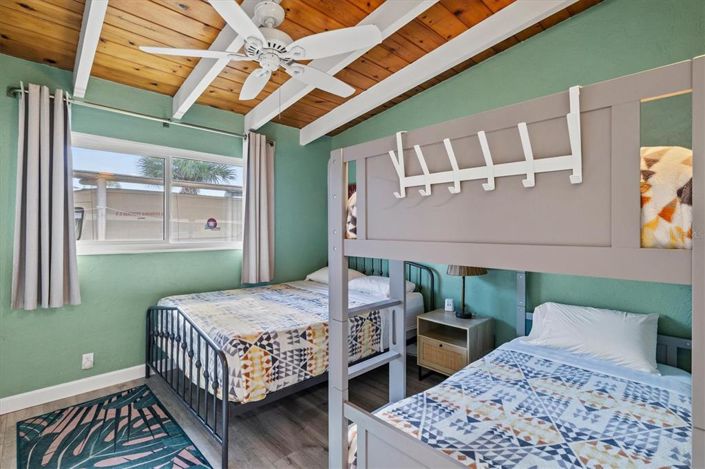 Image No.20-2 Bed Property for sale