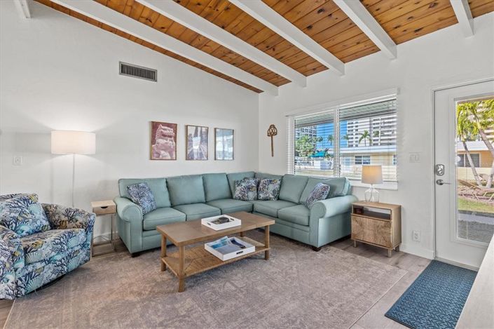 Image No.3-2 Bed Property for sale