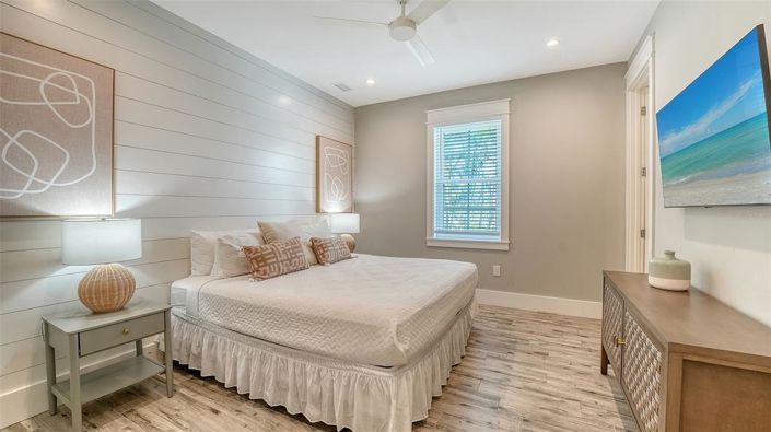 Image No.26-10 Bed Property for sale