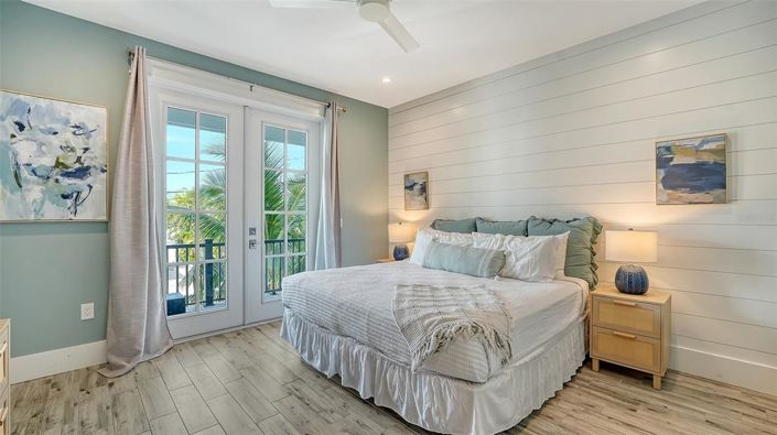 Image No.38-10 Bed Property for sale