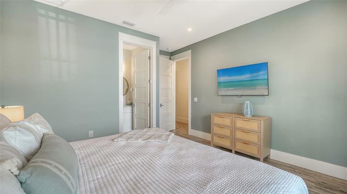 Image No.39-10 Bed Property for sale