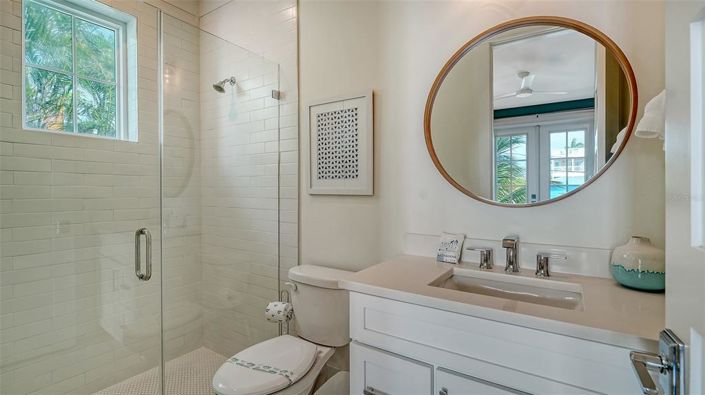 Image No.40-10 Bed Property for sale