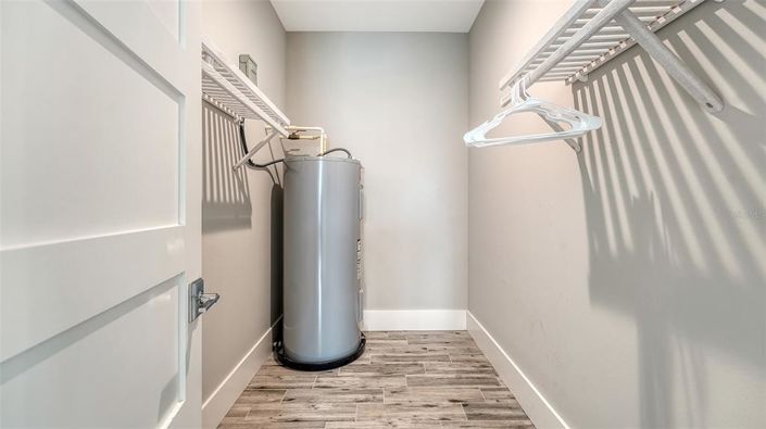 Image No.46-10 Bed Property for sale