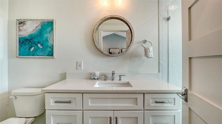 Image No.58-10 Bed Property for sale