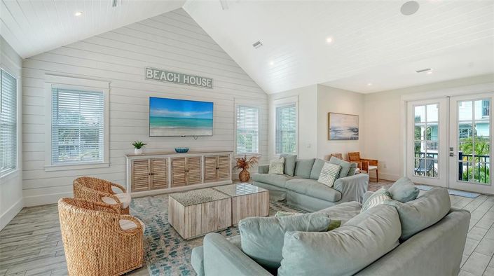 Image No.9-10 Bed Property for sale