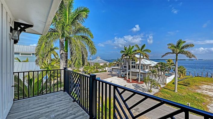 Image No.16-7 Bed Property for sale