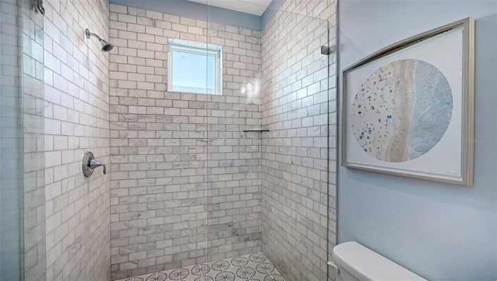 Image No.26-7 Bed Property for sale