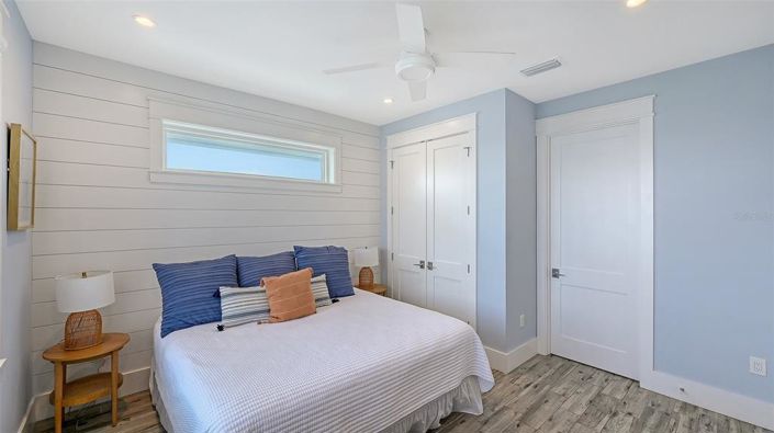 Image No.33-7 Bed Property for sale