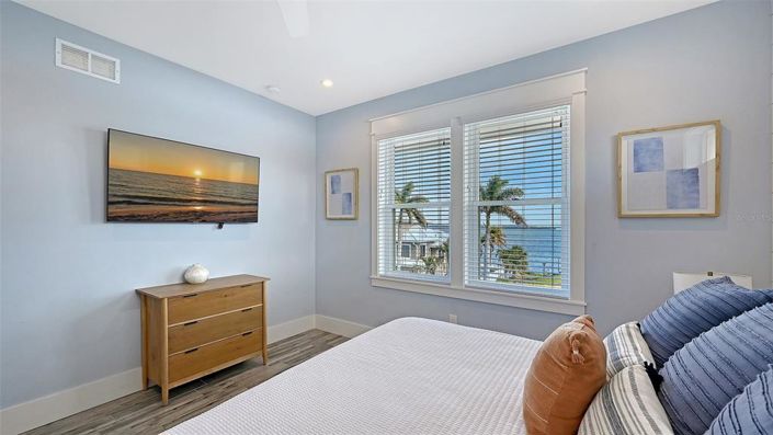 Image No.34-7 Bed Property for sale